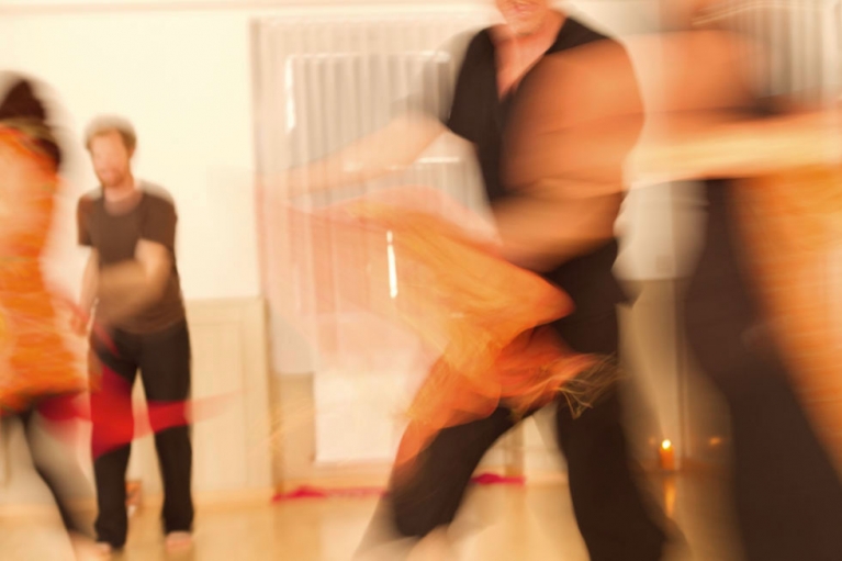 tanzen wie ich bin, Blessed we are, Männer und Frauen, Herz Wurzel Tanz, Tanzfest, Arlesheim, Basel, Stefanie Heinis